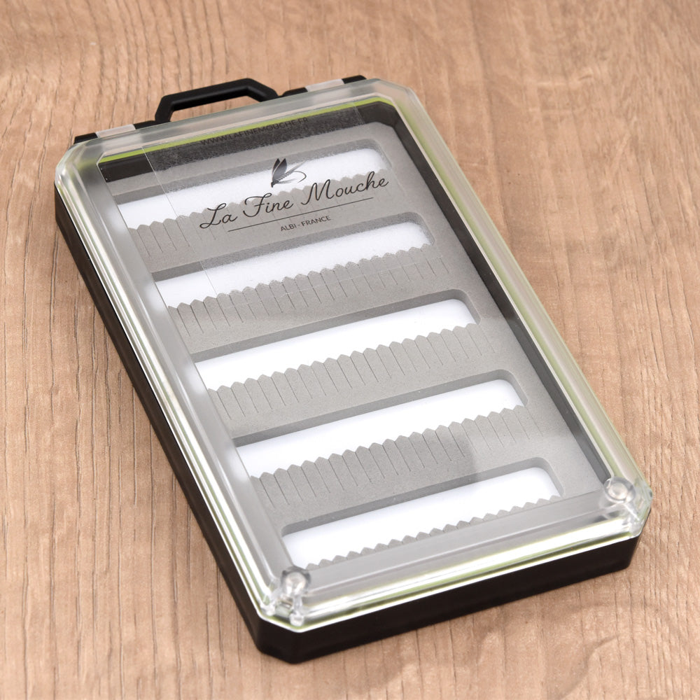 Waterproof Fly Box with Magnetic Closure - 110 Flies