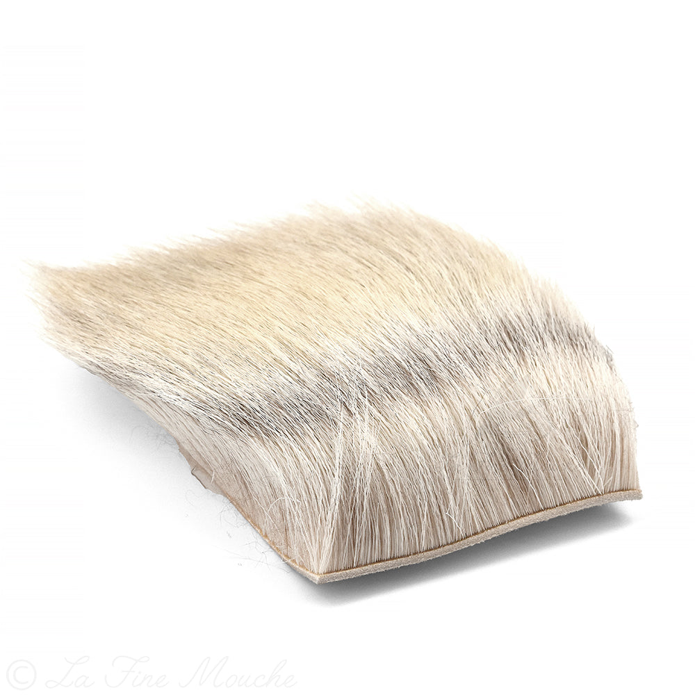 Poils Naturels de Caribou sur Peau 7x7 cm - Premium